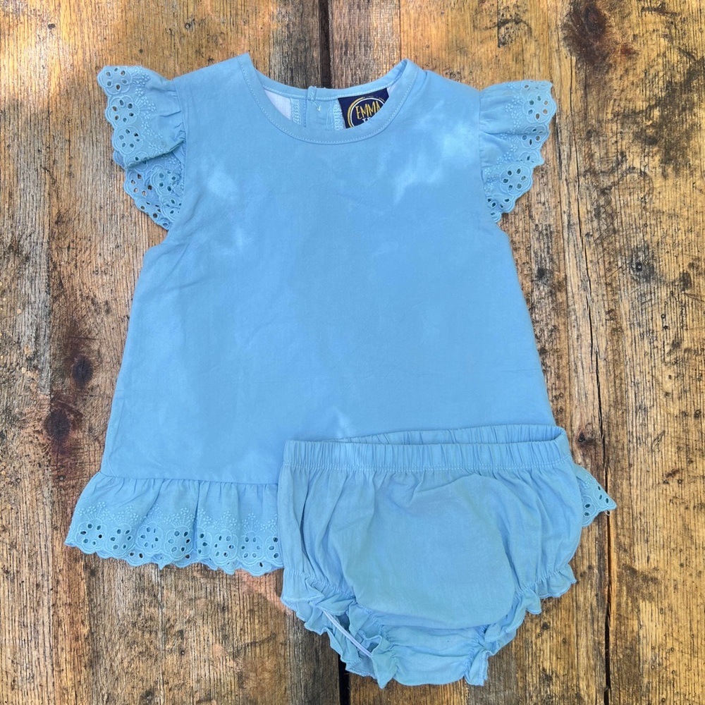 NWOT Girls Light Blue Eyelet Sleeve Matching Set with Bloomers